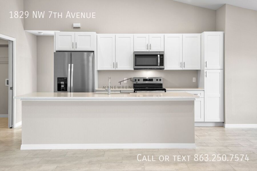 Building Photo - 1829 NW 7th Ave