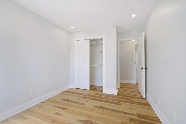 Building Photo - Beautifully 4-Bedroom Home in the Heart of Brownsburg!