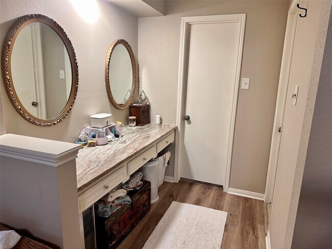 Building Photo - 28903 Twisted Oak Dr