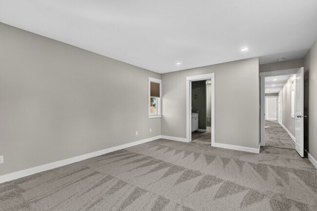 Building Photo - 13749 Corliss Ave N