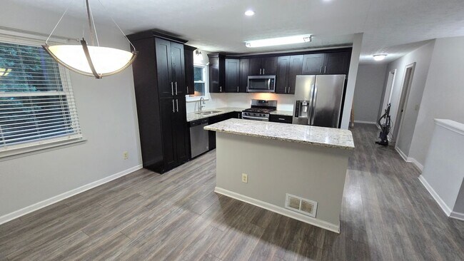 Building Photo - 5037 Camden Ct SW