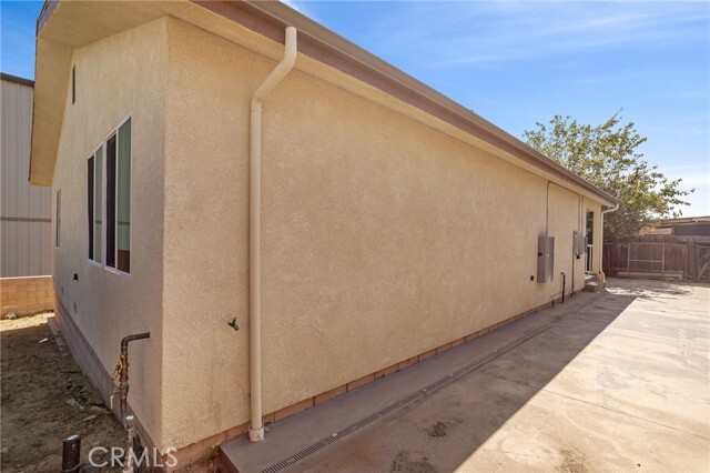 Building Photo - 14815 Country Ln