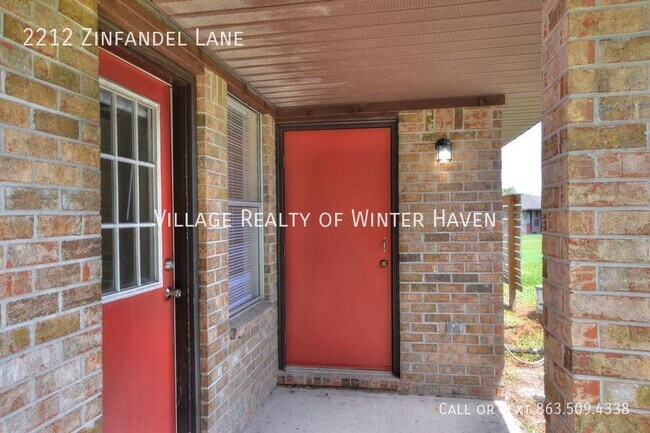 Building Photo - Julian Hills Apartments: Your Oasis in Eag...