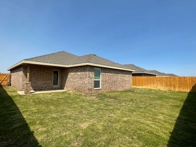 Building Photo - 3 bed 2 bath in Frenship ISD