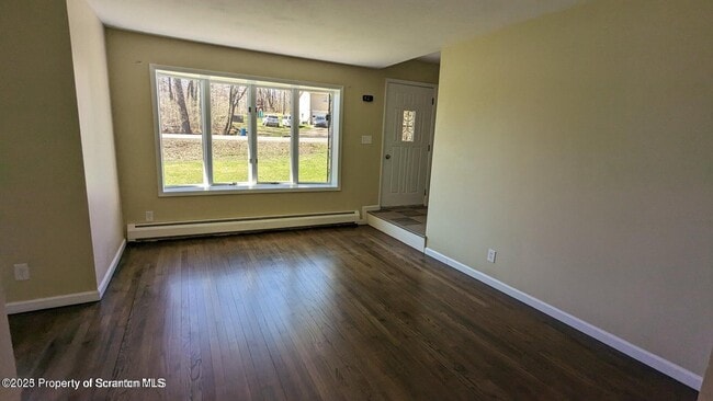 Building Photo - 412 Griffin Pond Rd