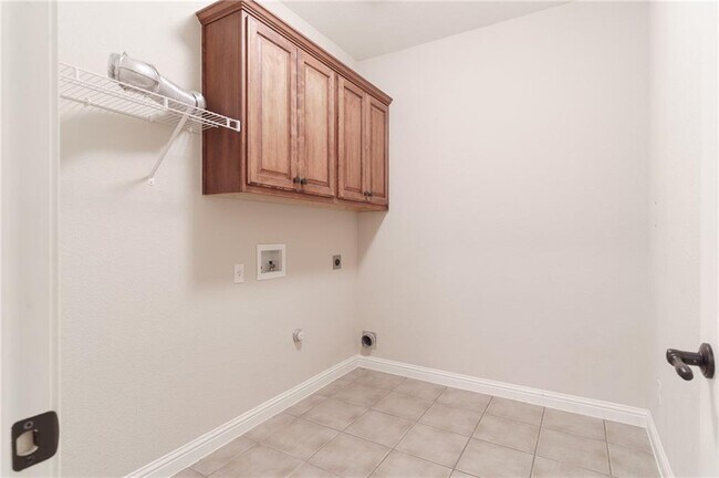 Building Photo - 1411 River Birch Way