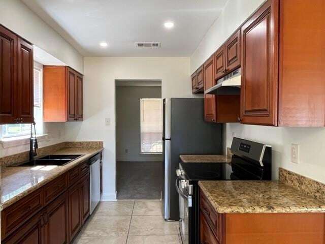 Building Photo - 208 Lake Village Blvd