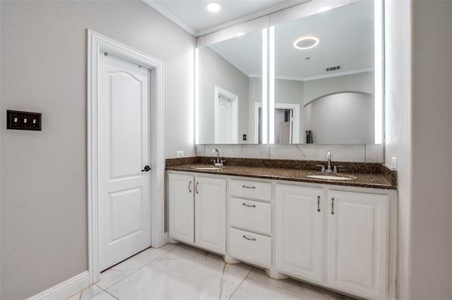 Building Photo - 5707 Headquarters Dr