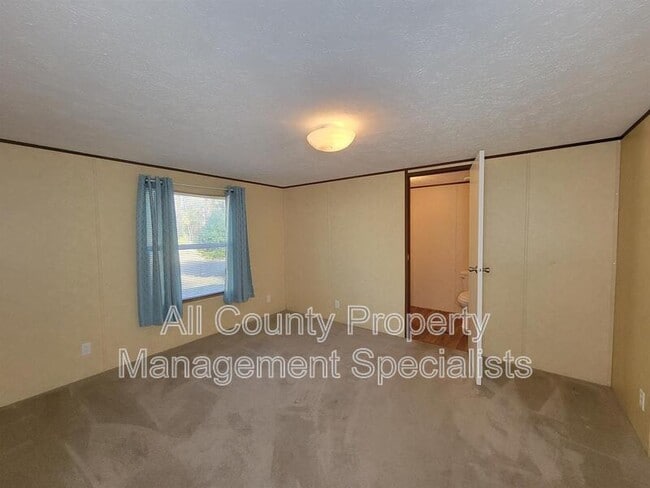 Building Photo - 1770 Salterstown Rd