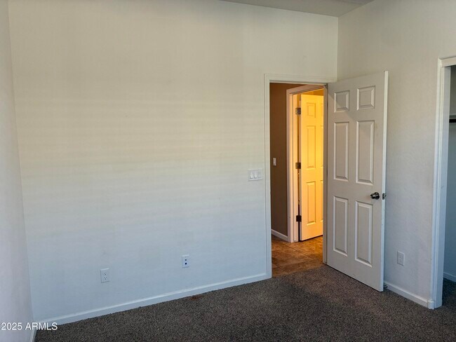 Building Photo - 69 S 195th Ln