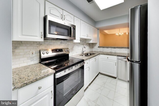 Building Photo - 10823 Hampton Mill Terrace