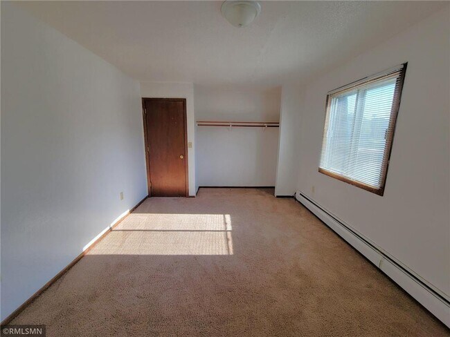 Building Photo - 417 S Wasson Ln