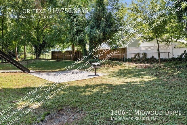 Building Photo - 1806-C Midwood Dr