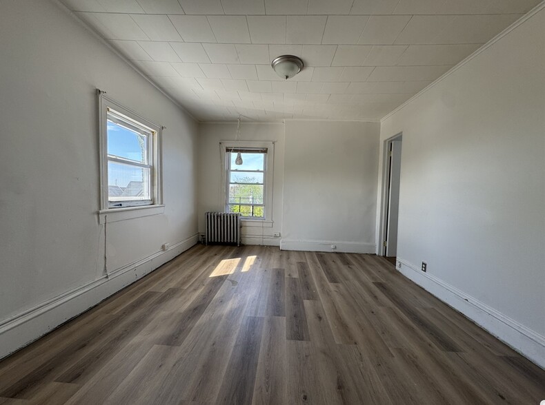 Building Photo - 141 Lembeck Ave