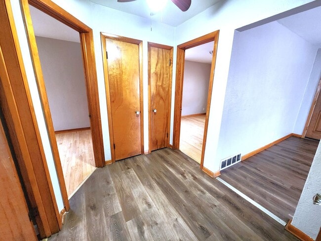 Building Photo - 4 Bedroom Cape Cod with Large Partially Fenced Yard