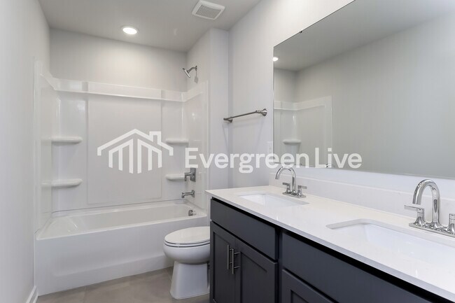 Building Photo - 2425 Appalachian Trl Dr