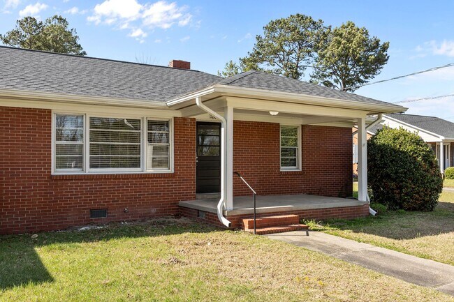 Building Photo - Duplex