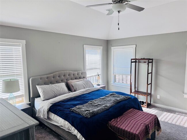 Building Photo - 730 Hedgefield Way