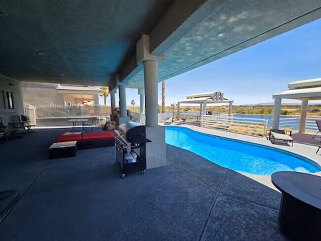 Building Photo - 3 Story Beauty on the Colorado River w/Private Dock