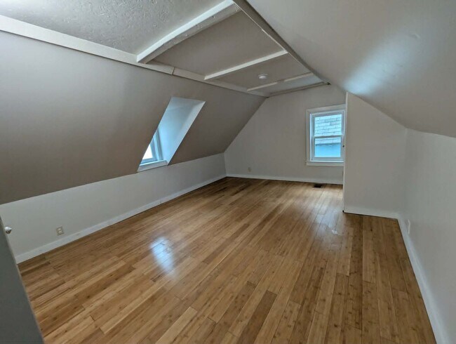 Building Photo - 258 Essex St