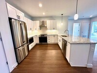 Building Photo - 45 E Central St