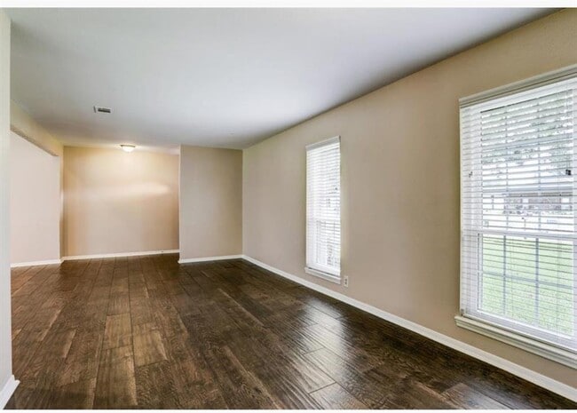 Building Photo - 13822 Wickersham Ln
