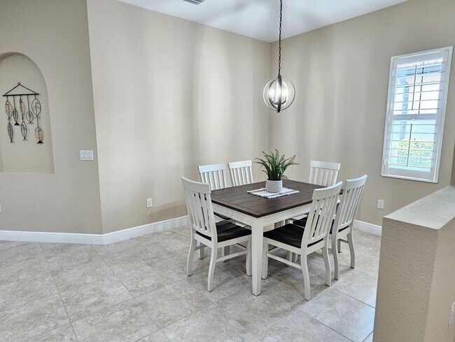 Building Photo - 10361 Crooked Crk Dr