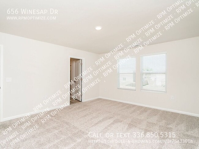 Building Photo - 656 Winesap Dr