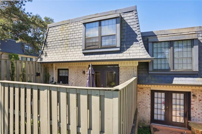 Building Photo - 73 La Rue Pl NW