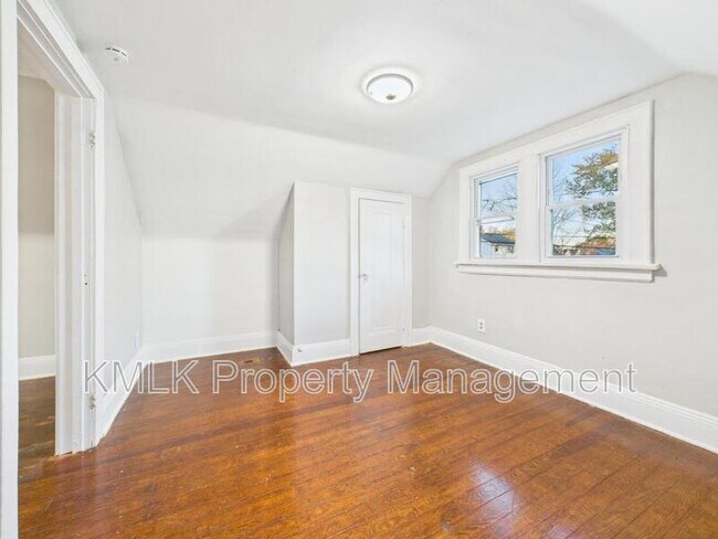 Building Photo - 973 Harrison Ave