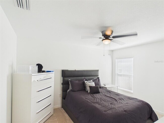 Building Photo - 5194 Sailor Rd