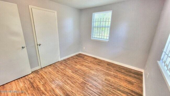 Building Photo - 3018 Pearce St