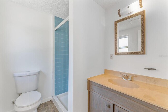 Building Photo - 125 8th Ave NE