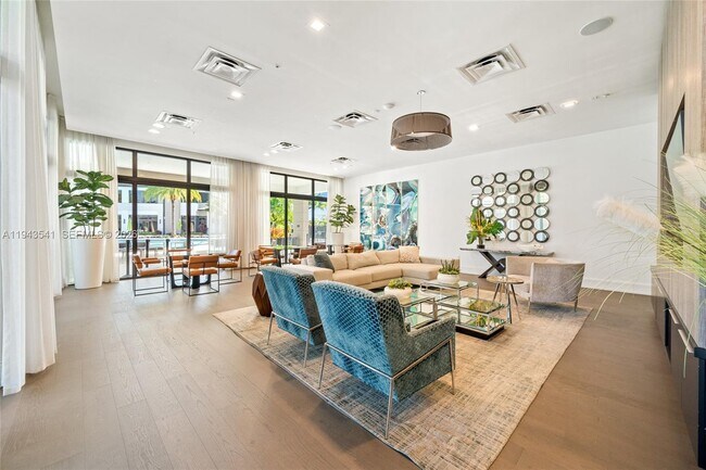 Building Photo - 4648 NW 83rd Ave