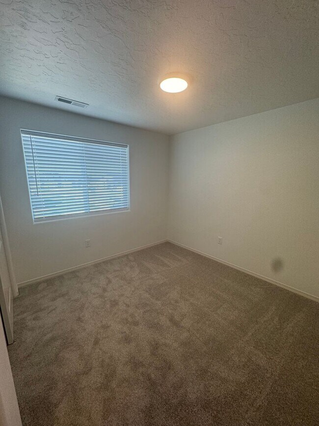 Building Photo - Modern Comfort in Kuna! – 3 Bed | 2.5 Bath...