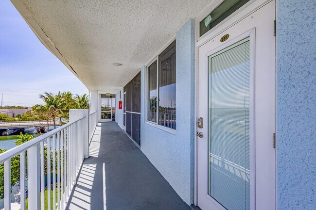 Building Photo - 108 Paradise Harbour Blvd