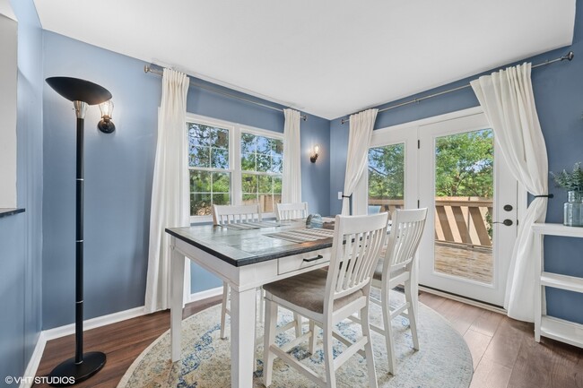 Building Photo - 627 Ascot Ln