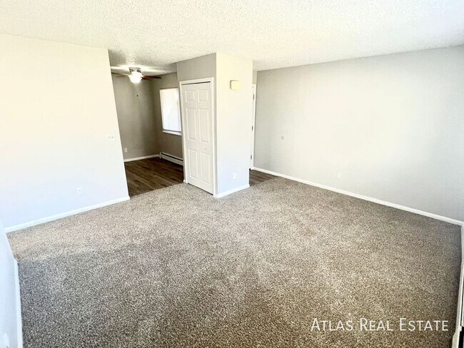 Building Photo - 415 St Vrain Pl