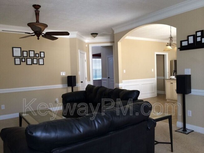 Building Photo - 4839 High Meadows Dr