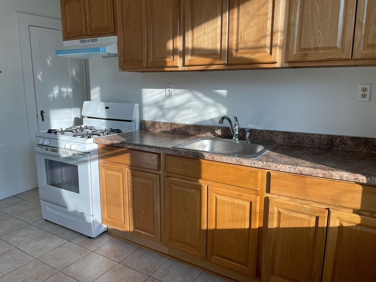 Building Photo - 38 Feiner Pl