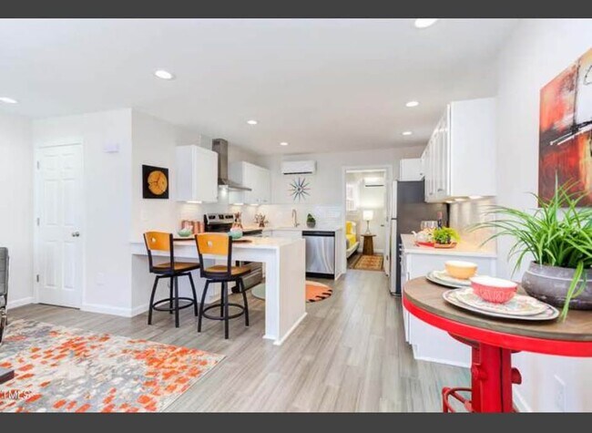 Building Photo - 1309 Hudson Ave