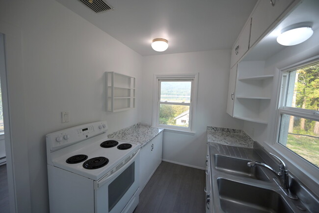 Building Photo - 2 bed 1.5 bath in Blyn