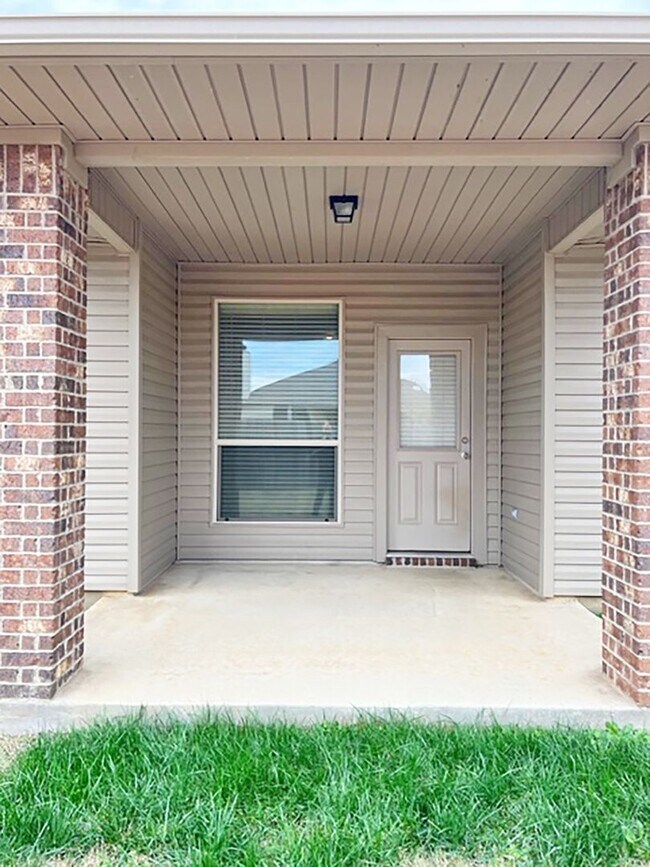 Building Photo - Great 3 Bdrm 2 Bath Home w Study in Argyle Tx