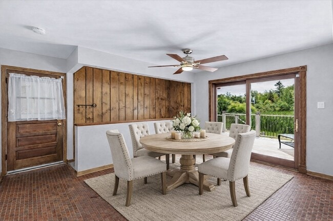 Building Photo - 11251 158th St