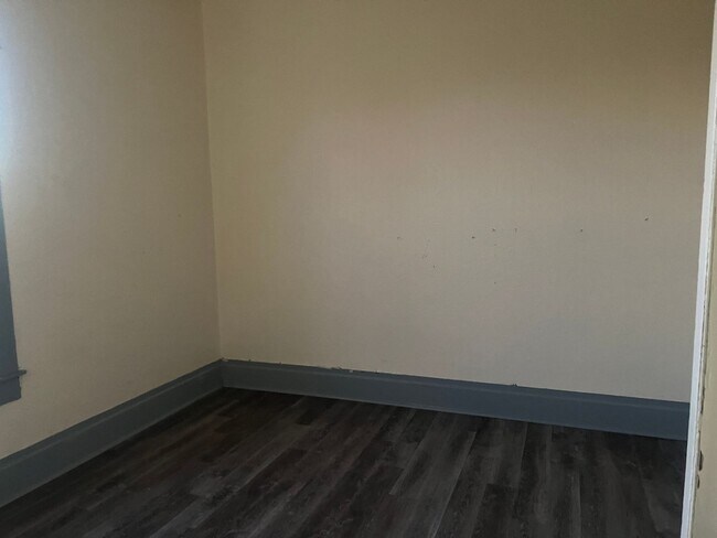 Building Photo - 931Del