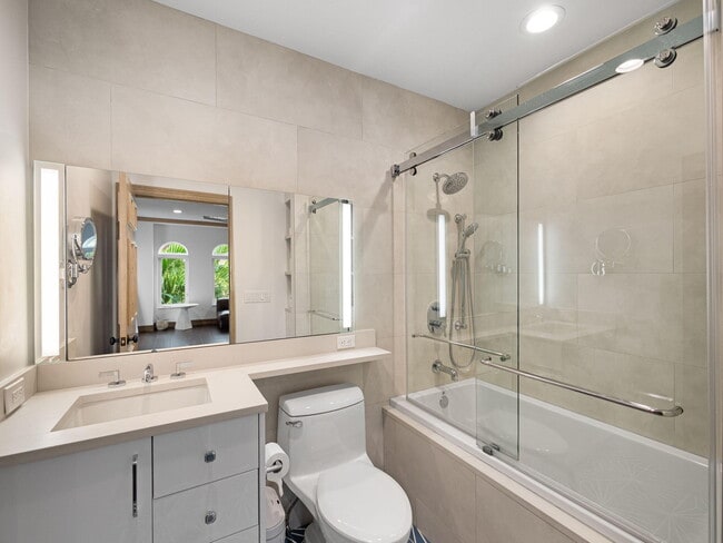 Building Photo - 3299 Bridgegate Dr