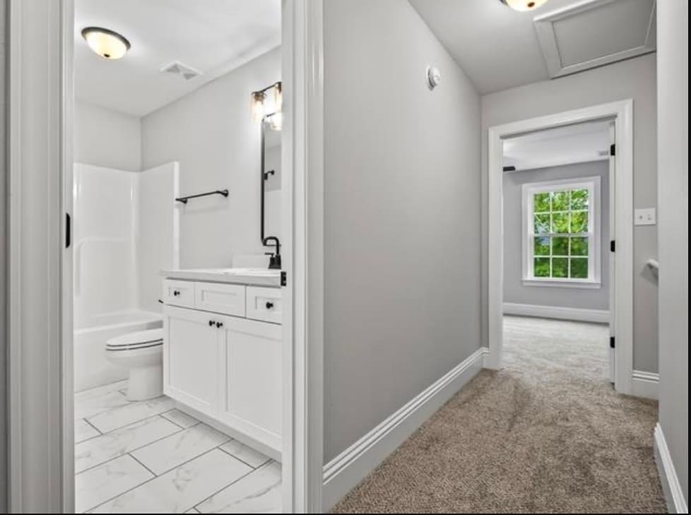 Building Photo - 10 Old Courthouse Way