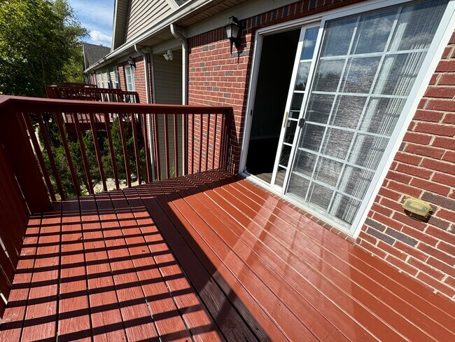 Building Photo - Woodfield