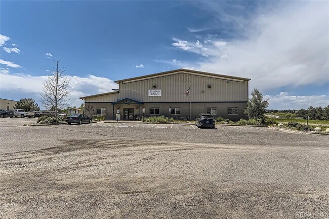 Building Photo - Spacious 4-Bedroom, 2.5 Baths in Elizabeth, CO