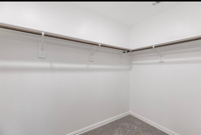 Building Photo - 428 Edward Rd